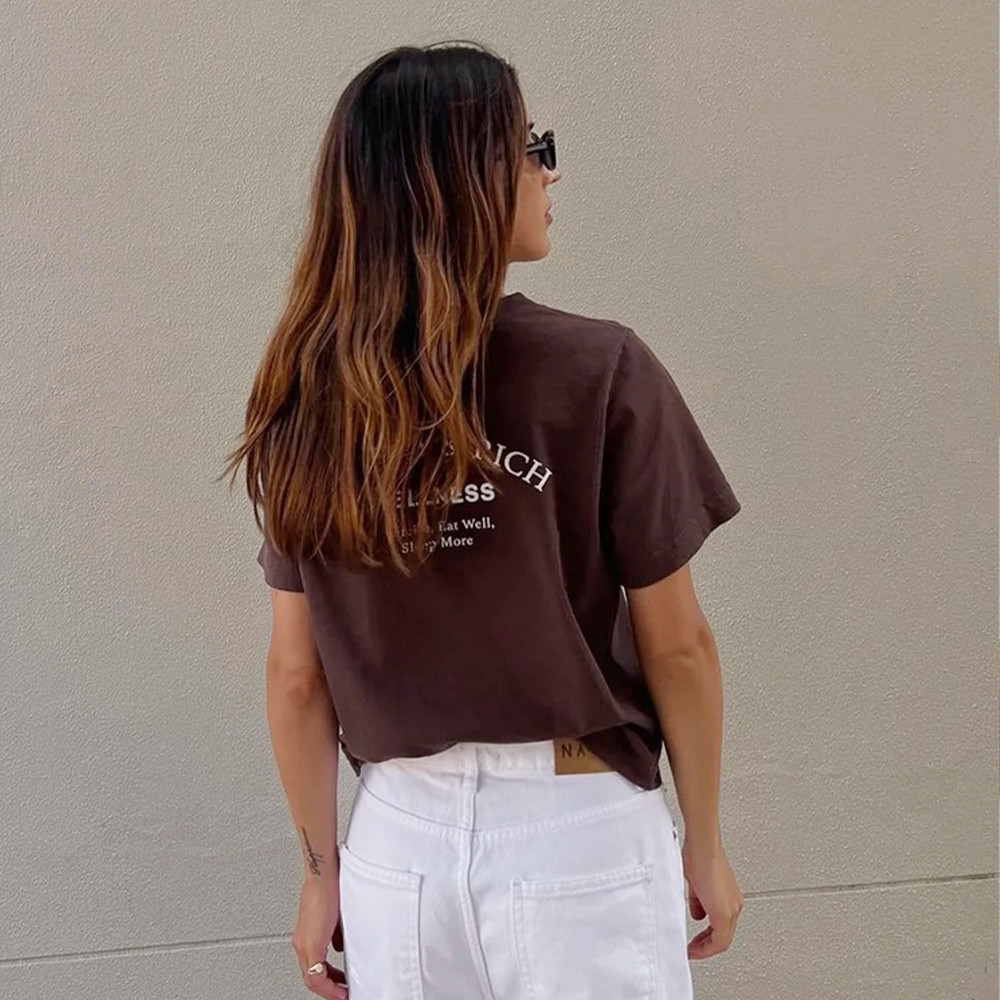 Amerikanische Vintage Buchstab – Women'S Fashion In The 90S Bewertung und Preis